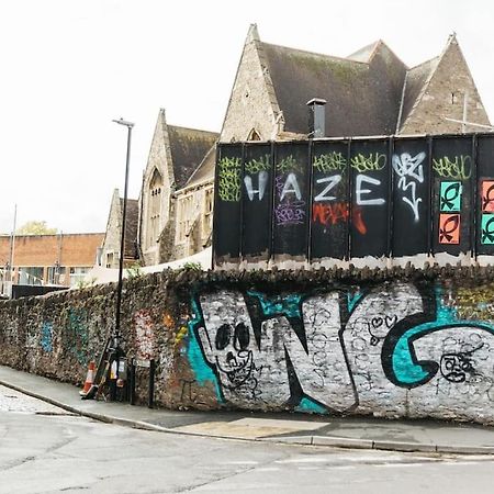 Carmen Eco-Pod / Treehouse, Close To Cabot Circus Bristol Exterior foto